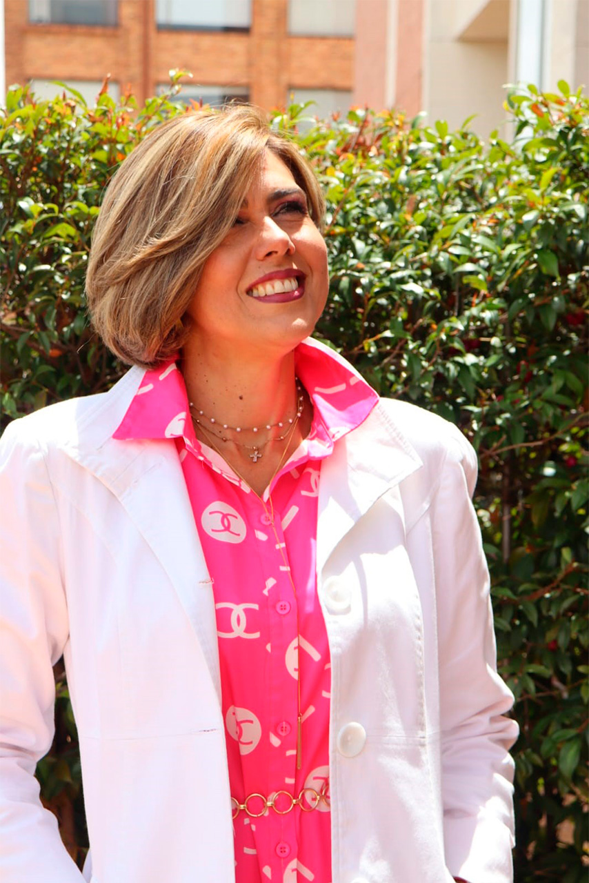 tudoctorafuncional-ella-sola3-445x667